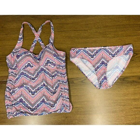 M Beach Bump By Motherhood Maternity Pink & Blue Chevron Tankini Swimsuit - Picture 2 of 9